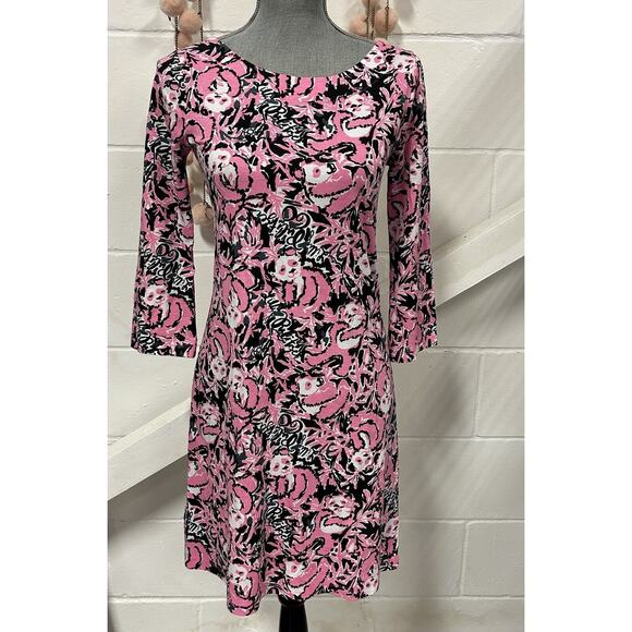 Lilly Pulitzer Bay Dress Hibiscus Pink Hangin w/ My Boo Pima Cotton Shift Sz XS - Picture 1 of 7
